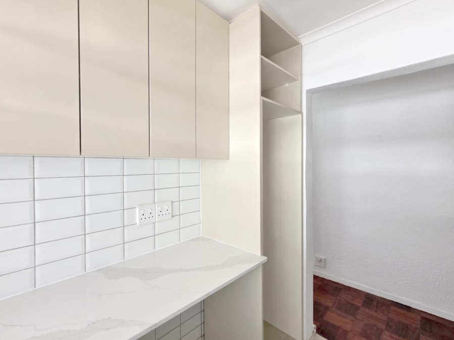To Let 2 Bedroom Property for Rent in Three Anchor Bay Western Cape